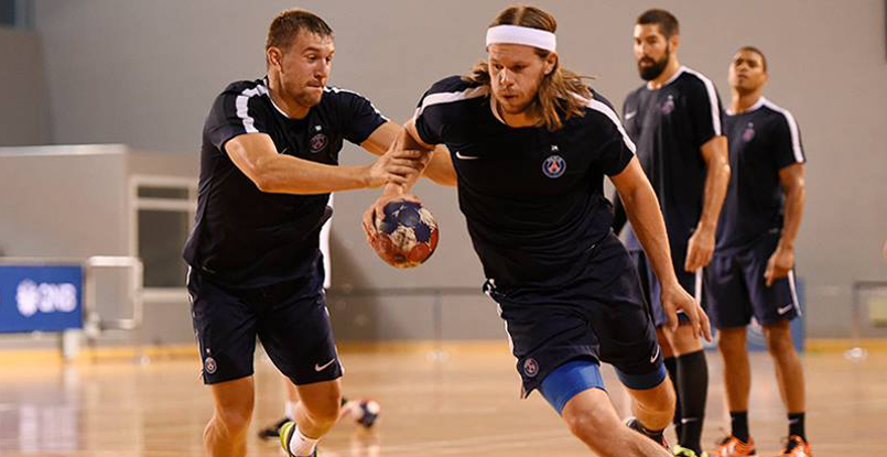 Экс-игрок "Мотора" и "ПСЖ" Сергей Онуфриенко: "Не знаешь, когда из руки Хансена вылетит мяч, а скорость — это просто нереально"