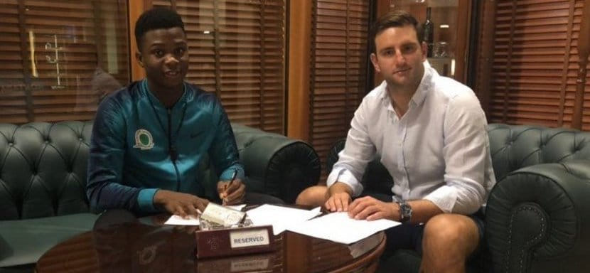 Балканы. Северомакедонский "Бутел" заявил о своих правах на нигерийского таланта Юсуфа Фарука, подписавшего контракт с польским "Кельце"