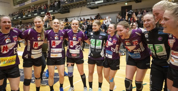 Дания. "Хернинг-Икаст" обыграл "Оденсе" и вышел в финал женского чемпионата