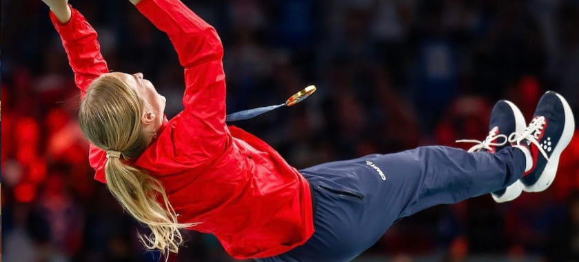 Разыгрывающая сборной Норвегии Стине Офтедал провела последний матч в карьере. Она впервые выиграла олимпийское золото