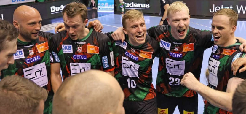 "Магдебург" сокрушил в гостях "Потсдам" Горпишина с Орловым и сократил своё отставание от лидирующего дуэта бундеслиги до одного очка