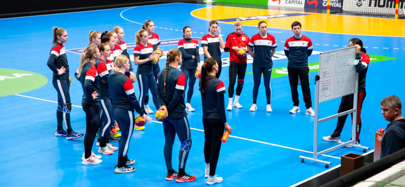 Исполком ФГР. Женской сборной России рекомендовано теснее сотрудничать с КНГ. В мужской команде отмечено улучшение физической готовности