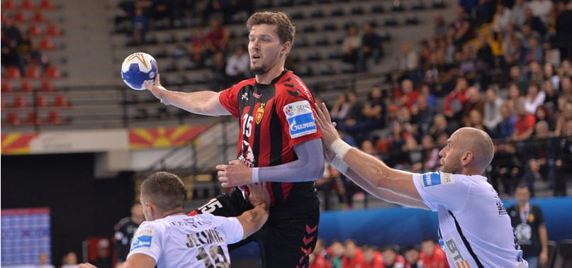 Дания. 31-летний левый полусредний Кристиан Диссингер близок к подписанию контракта с "Колдингом"