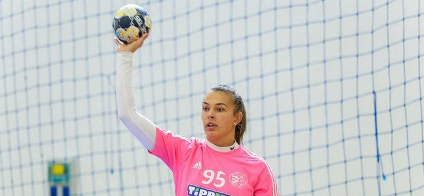 Венгрия. 27-летняя вратарь Юдит Балог продолжит карьеру в "Вашаше", где вновь будет работать с рулевым Чабой Конкоем