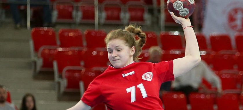 Olimpbet Суперлига. Анна Кайнарова: "Работа над ОФП уже поднадоедает. Хочется поскорее взять в руки мяч и начать играть в гандбол"