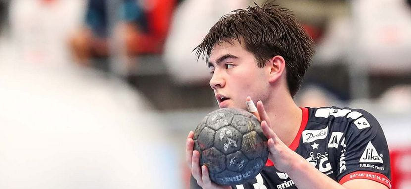 Правый полусредний Оскар фон Оттинген покинул "Фленсбург" и подписал контракт с "Морсом" на три с половиной года