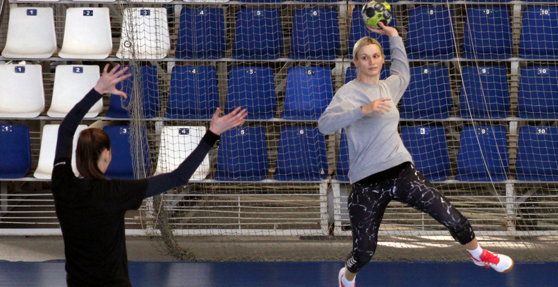 Правая крайняя "Лады" Ольга Фомина: "Пока уверена я только в том, что умею играть в гандбол"