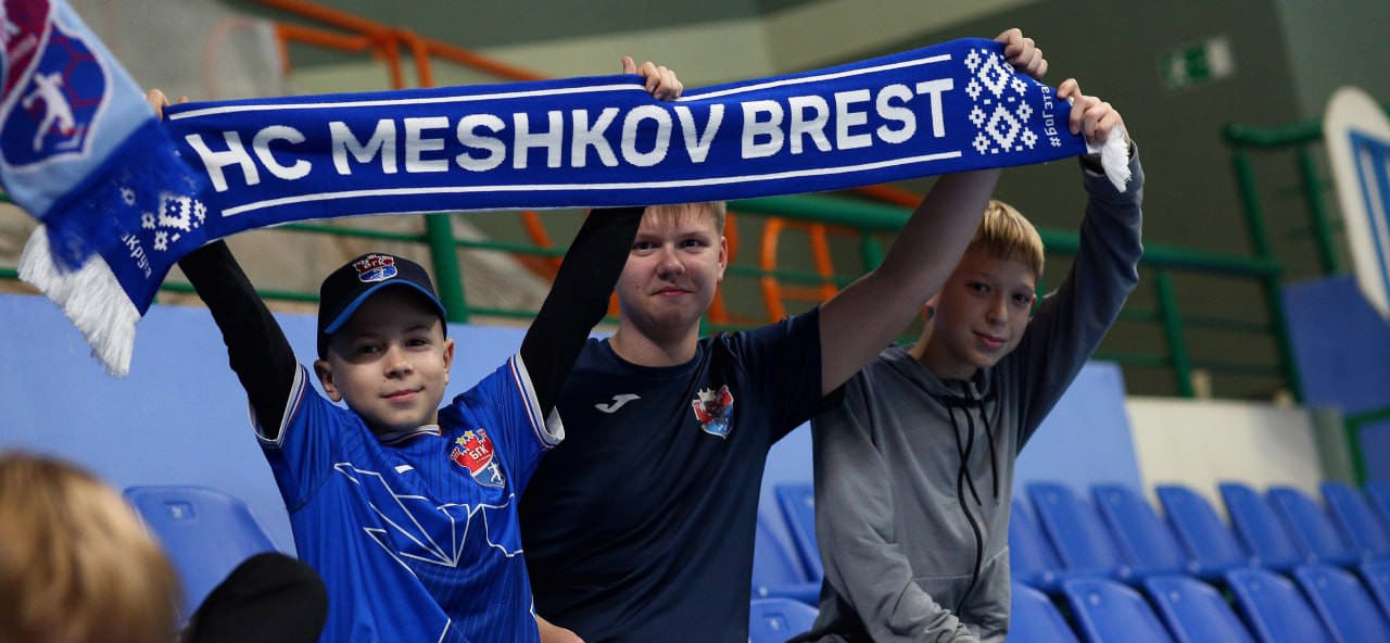 Беларусь. Андреев вернулся — и забросил мяч первым касанием! А "Мешков Брест" снова сильнее СКА