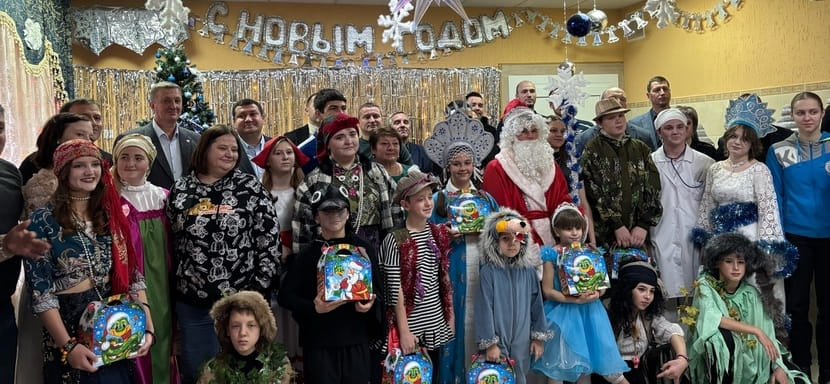 Гандболистки "Ставрополья" поздравили детей с наступающими новогодними праздниками