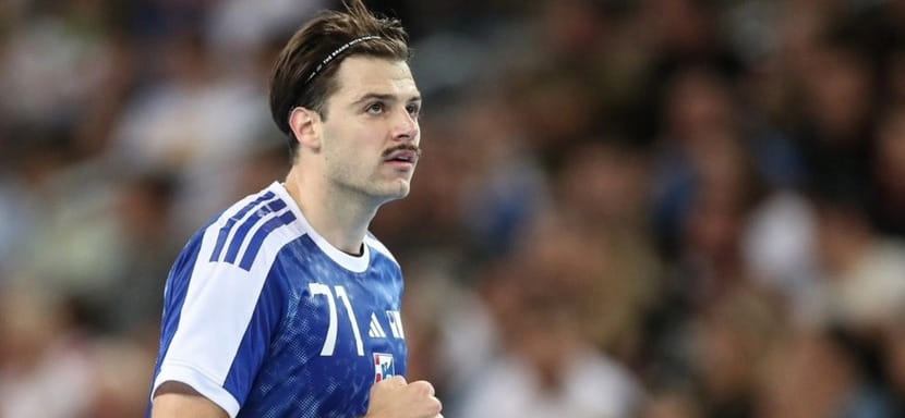 Правый крайний сборной Хорватии Филип Главаш продлил контракт с "Загребом". Также клуб представил двух новичков