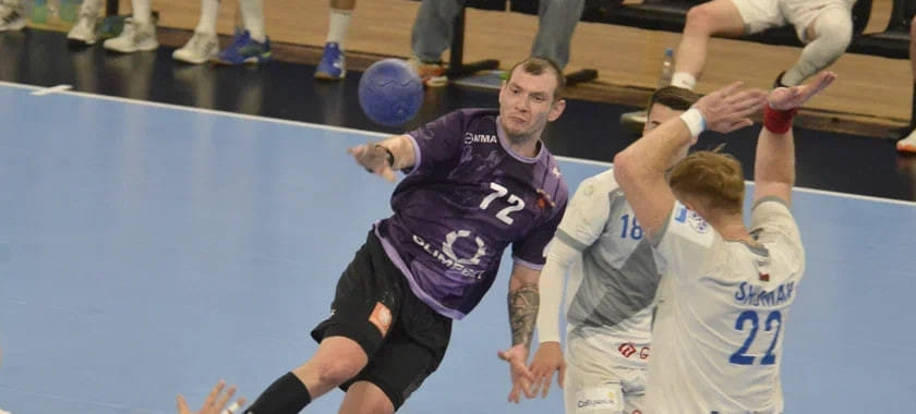 "Чеховские медведи" остались без Ермакова — и им опять не хватило сил. Как БГК победил в Подмосковье