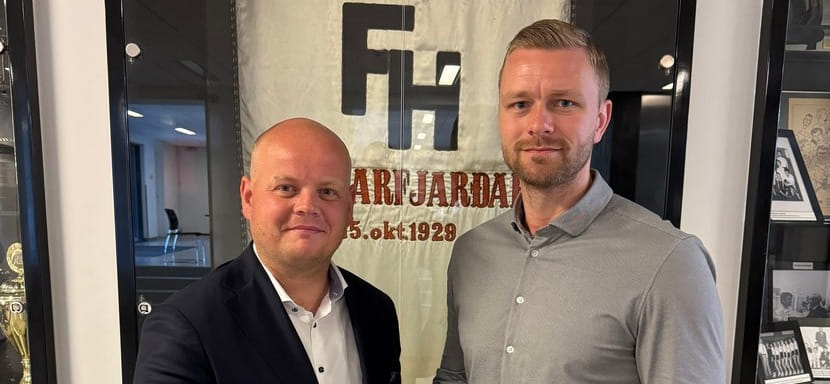 Арон Палмарссон, недавно завершивший игровую карьеру, стал консультантом в "Хабнарфьордюре"