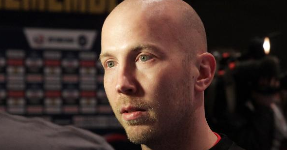 Коронавирус. Лидер "Нордхорна" Роберт Вебер: "Нам бы хотелось остаться в бундеслиге, а прекращение турнира будет означать наш вылет"