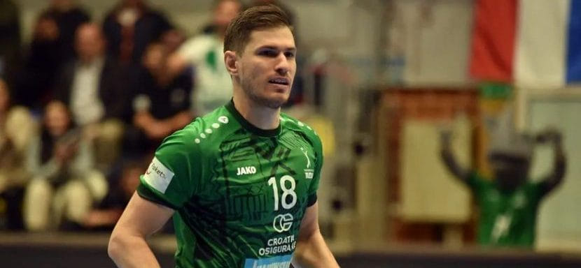 Балканы. Левый крайний сборной Хорватии Марин Елинич, подписавший контракт с клубом "Мешков Брест", останется в "Нексе"