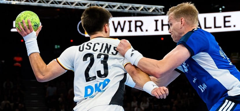 Сборная Германии во втором товарищеском матче проиграла в Мюнхене команде Исландии