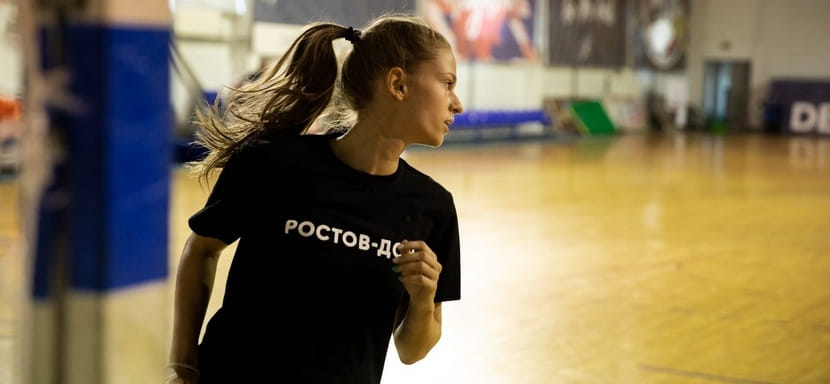 Olimpbet Суперлига. Левая крайняя клуба "Ростов-Дон" Александра Смирнова пропустит около месяца из-за проблем с сетчаткой глаза