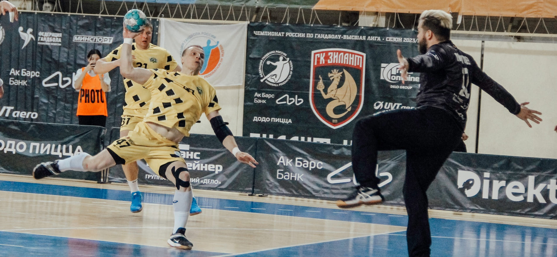 Russia. Transitional matches. HC SGAU-Saratov beat HC Zilant in a home match after a draw in the first meeting and remained in the elite division