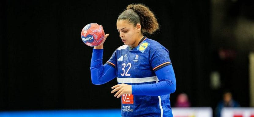 Предварительный раунд женского чемпионата мира-2025 завершился крупной победой сборной Франции над командой Польши