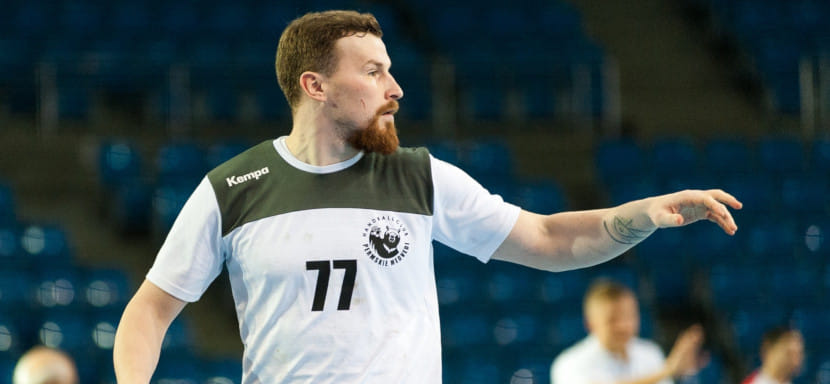 Официально. Правый полусредний Артем Иунин, покинувший "Пермские Медведи", сыграет в боснийской "Слоге". У него первый зарубежный контракт