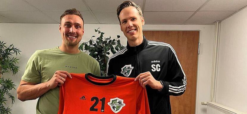 Бундеслига. 32-летний голкипер "Киля" Дарио Квенштедт со следующего сезона будет выступать за "Ганновер"