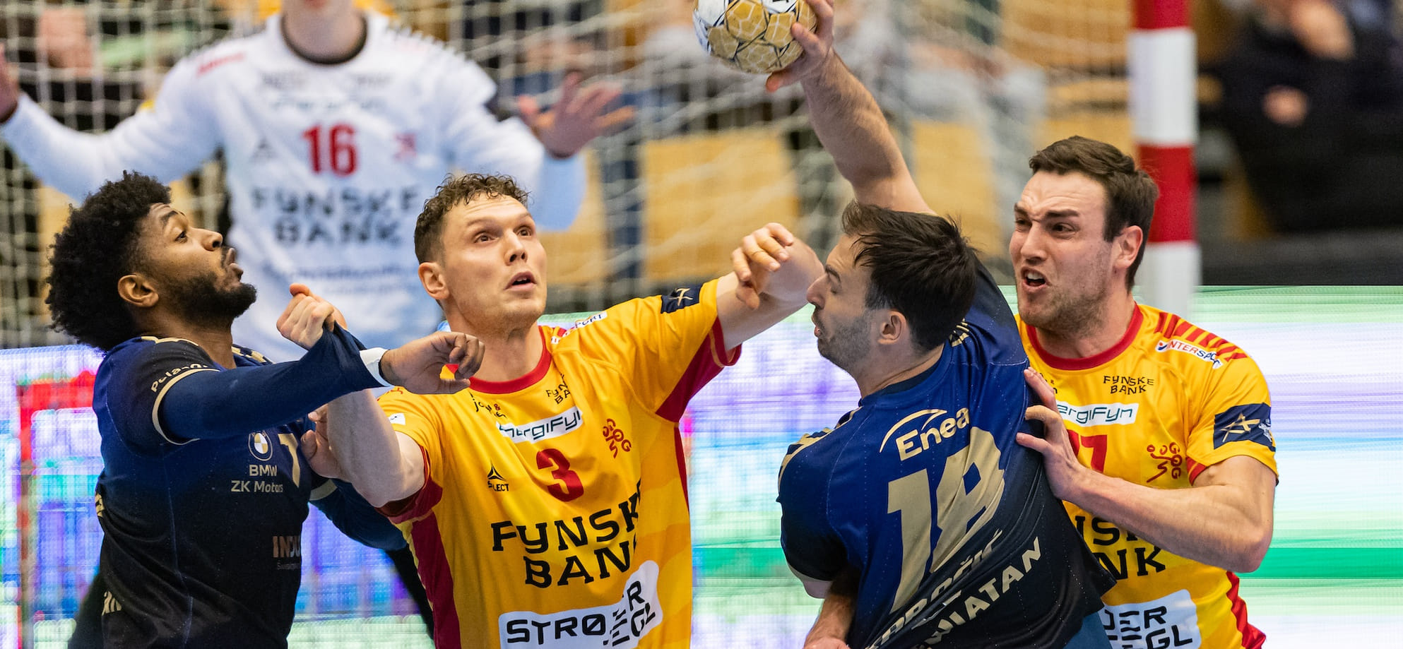 Лига чемпионов. Этот сезон доказал: главной звездой "Гудме" был Крикау. "Кельце" — уже в 1/4 финала?