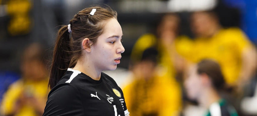 Olimpbеt Суперлига. Майкопский АГУ-"Адыиф" арендовал у клуба "Ростов-Дон" 20-летнюю правую крайнюю Анастасию Алексееву