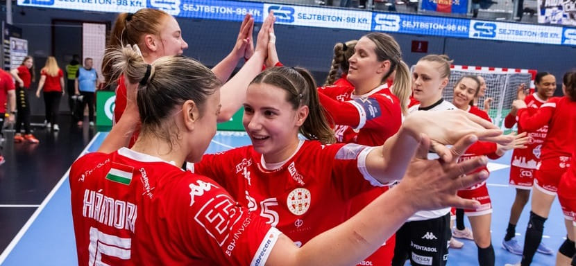 На старте игрового дня в женской Лиге чемпионов "Дебрецен" обыграл соседа по турнирной таблице, "Икаст" в гостях победил "Крим"