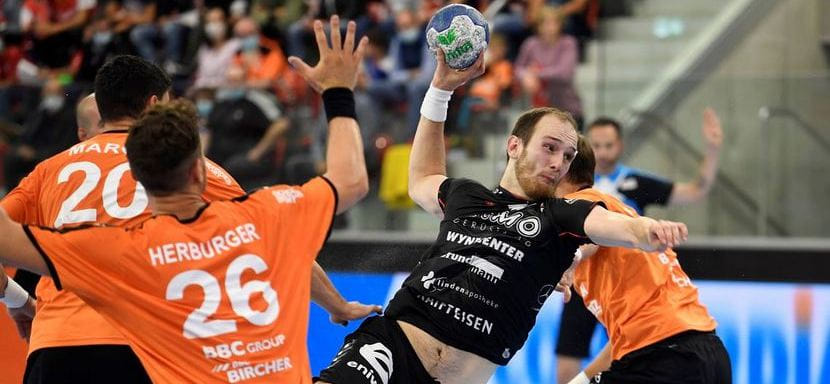 В 1/8 финала Кубка Швейцарии "Кринс-Люцерн" Глеба Гарбуза сразится с "Базелем" Алексея Хадкевича и Артура Карвацкого