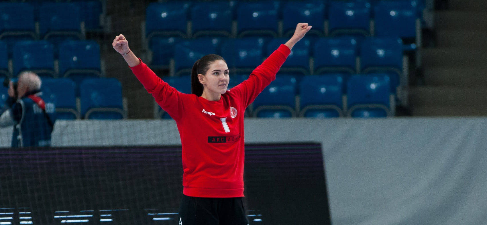 Olimpbet Суперлига. Анастасия Рябцева: "Гандбол напророчил дед, а бабушка стала главной фанаткой"