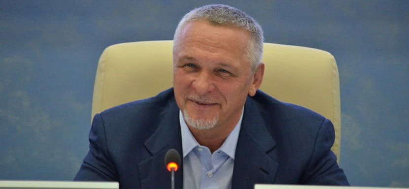 Владимир Коноплёв: "Уже в первые дни пребывания в кресле председателя БФГ был шокирован — в кассе федерации было всего-то 2,5 доллара"