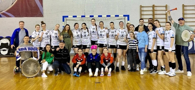 Дарья Милова, Екатерина Терлецкая, Мария Шмонина и ещё 14 тольяттинских гандболисток стали мастерами спорта
