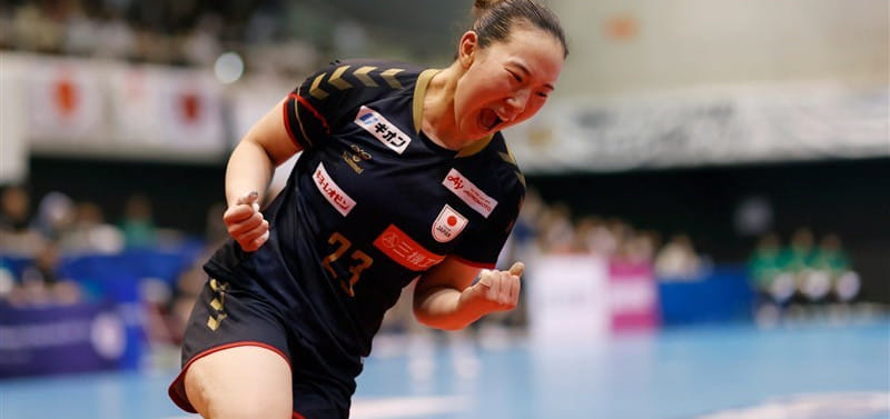 Азиатские игры. Сборные Китая, Японии и Казахстана одержали разгромные победы в матчах 1-го тура женского соревнования