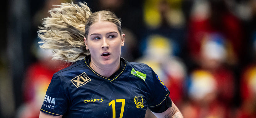 Дания. Правая полусредняя сборной Швеции и "Хорсенса" Нина Дано продолжит карьеру в "Оденсе"