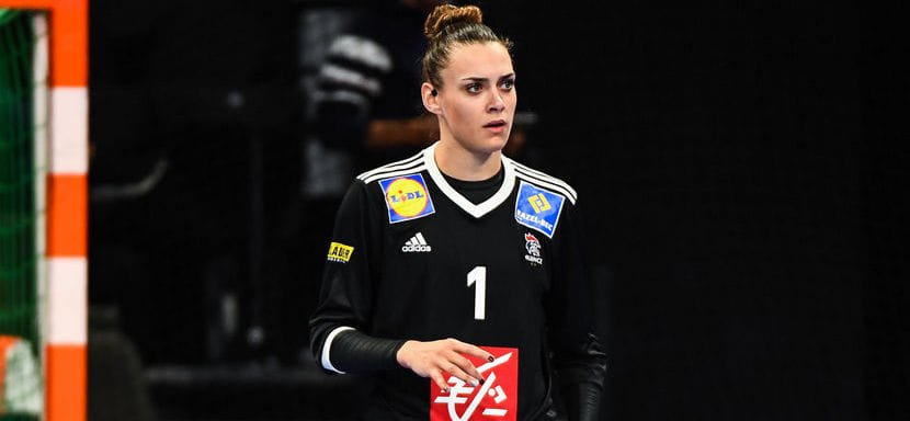 Румыния. Официально. Олимпийская чемпионка в составе сборной Франции Лора Глозе перешла из венгерского "Дьёра" в "Бухарест"