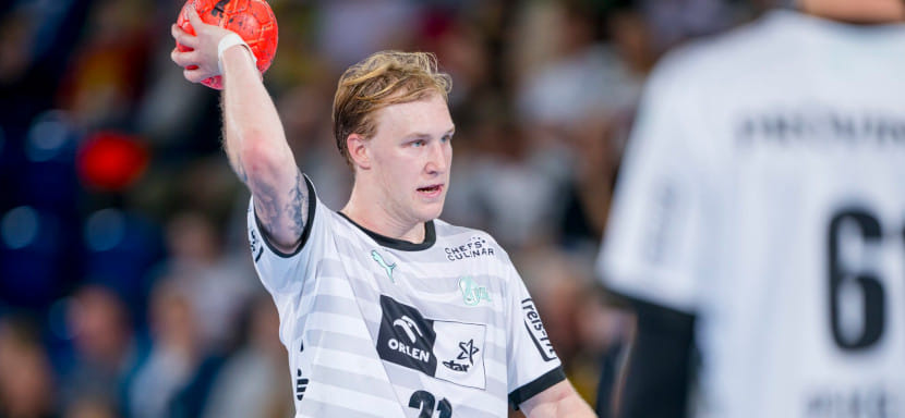 ОИ-2024. 23-летний левый полусредний сборной Швеции и "Киля" Эрик Юханссон не сможет принять участие в Олимпийских играх