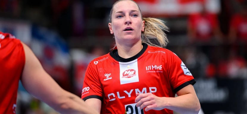 Правая крайняя сборной Германии Йенни Беренд сменила "Людвигсбург" на "Ольденбург", где ранее провела семь лет