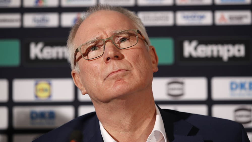 Германия. Уве Швенкер: "Думаю, мы вряд ли закончим сезон, но рассматриваем все варианты, в том числе матчи-призраки"