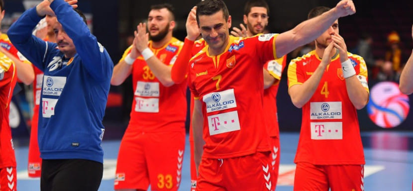 ЧЕ-2022. Кирил Лазаров эпохально дебютировал во главе сборной Северной Македонии. В Скопье повержены чемпионы мира датчане!