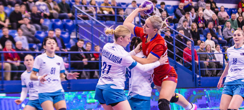 "Черноморочка" без тренеров показала в Москве зубы, но в "финал четырёх" прошёл ЦСКА. Как и "Астраханочка"