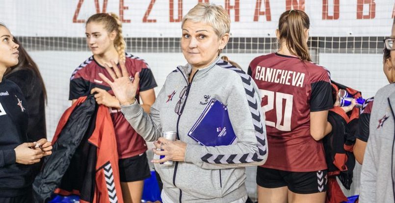 Тренер вратарей "Звезды" Светлана Андрюшина: "Нам не хватает дальних бросков европейского уровня, они разноплановые и их очень много"