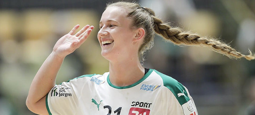 Дания. Из-за финансовых проблем "Виборга" Ида-Мари Даль покинет клуб в конце сезона. Анну Кристенсен может выкупить "Эсбьерг"