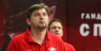 Суперлига. Игорь Левшин, завершавший сезон в качестве и.о. рулевого "Спартака", продолжит работу на посту главного тренера