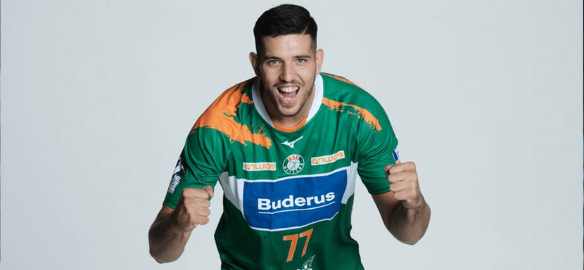 Бундеслига. Правый полусредний сборной Черногории Стефан Чавор подписал новый длительный контракт с "Вецларом"