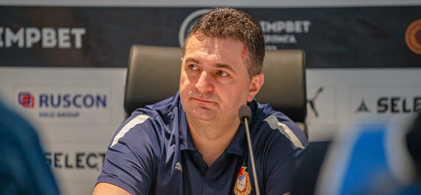 Источник: Флорентин Пера не решился возглавить сборную Румынии из-за продолжающего действовать в следующем сезоне контракта с ЦСКА