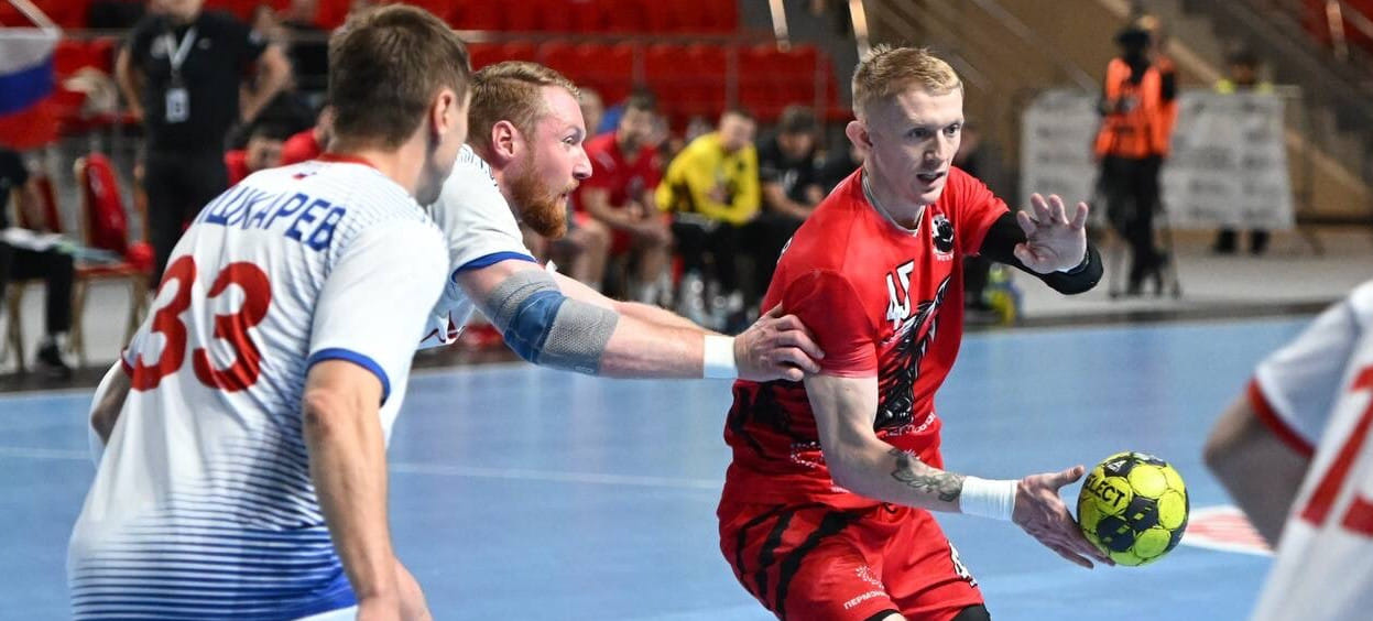 Вопрос, кто первым отберёт очки у Перми, по-прежнему актуален: и ЦСКА не устоял в "берлоге"