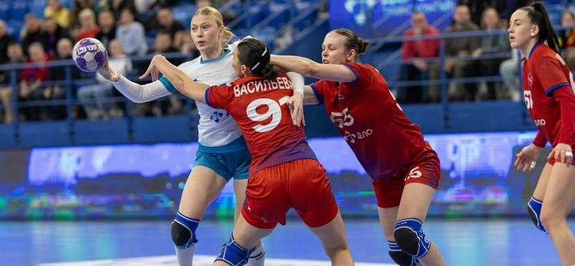 В женском чемпионате России сегодня состоятся матчи в Новороссийске, Ростове-на-Дону и Тольятти