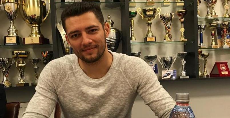 Румыния. Обладатель Кубка вызова "Бухарест" продлил контракты с двумя гандболистами