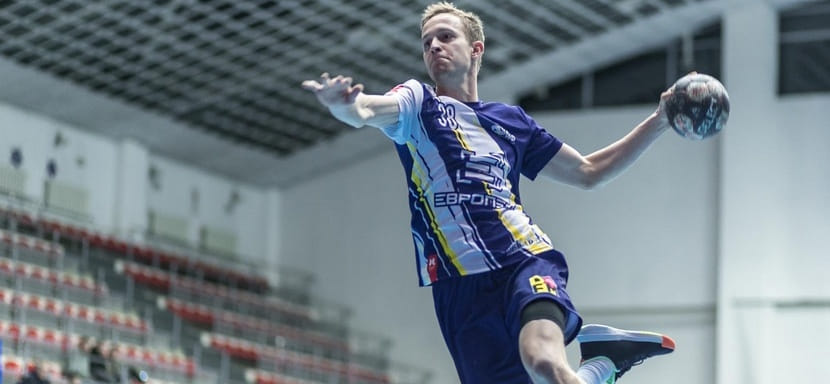 Olimpbet Суперлига. Правый крайний Тимофей Масленников признан лучшим игроком краснодарского СКИФа в октябре