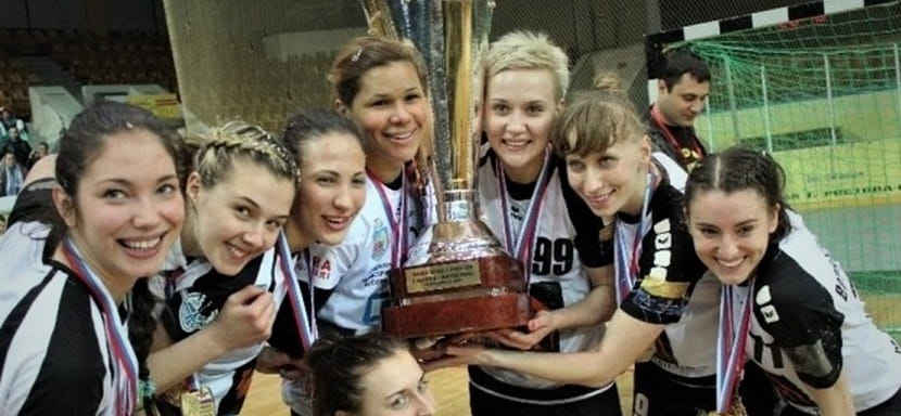 Россия. "Мы немного утратили позиции, но сейчас всё стабилизировалось". Женский гандбол в Волгограде отмечает 50-летний юбилей