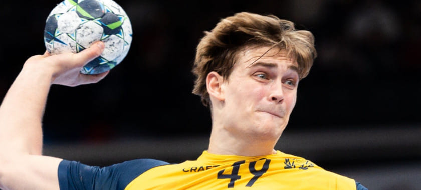 ЧМ-2023. Немецкие СМИ: левый полусредний "Киля" Карл Валлиниус из-за травмы отказался от приглашения в сборную Швеции